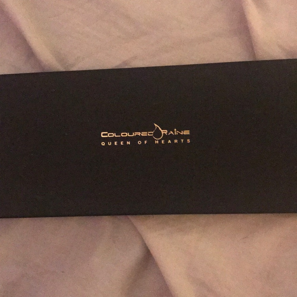 Eyeshadow palette